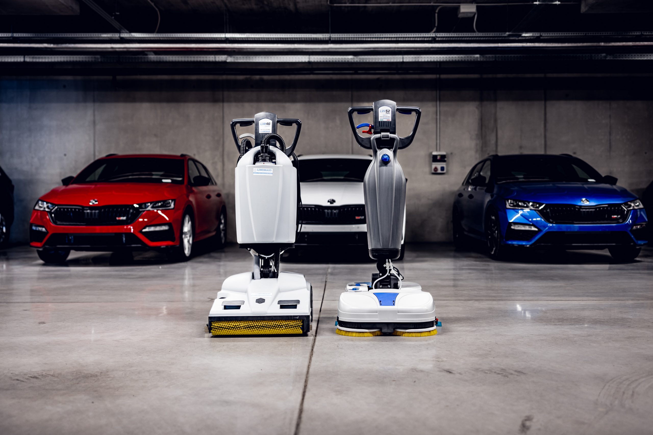 lindhaus-autosalony-hero-new-132A0551-HDR